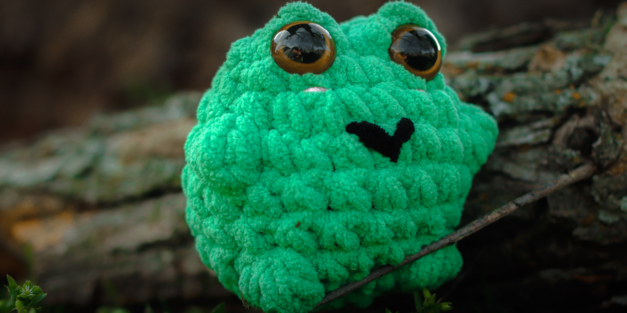 A closer look on this frog confirms a softness in texture  that perfectly encapsulates this brand identity of something strange and unique, yet familiar and comforting.